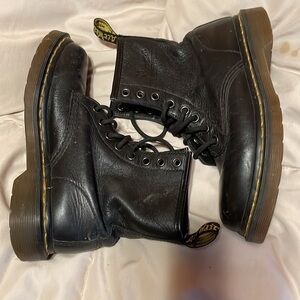 Dr Martens Women's Black Combat Boots. Very Good Condition. Size 5.
